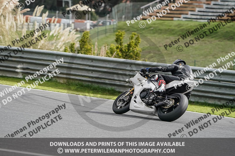 estoril;event digital images;motorbikes;no limits;peter wileman photography;portugal;trackday;trackday digital images